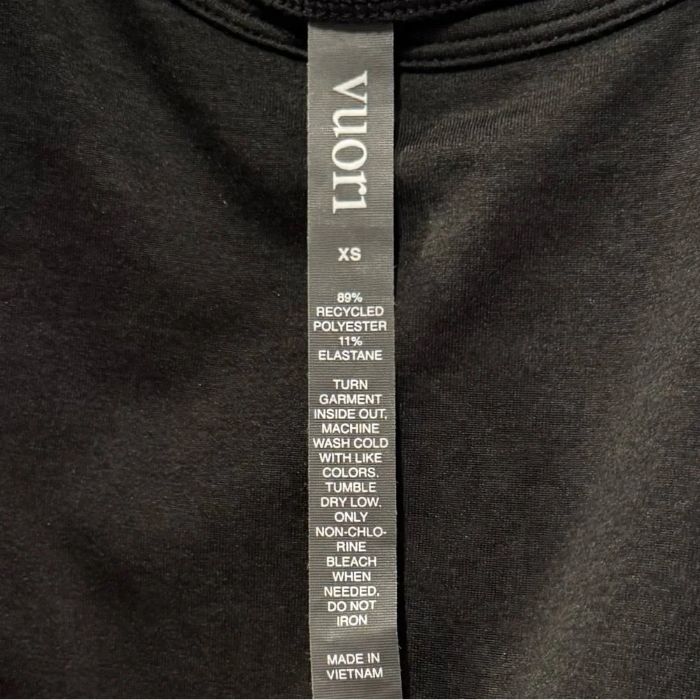 Vuori Halo Essential Tank Women's DreamKnit™ Tank Black Heather XS - Picture 9 of 13